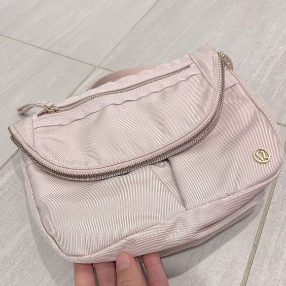 Lululemon pink and gold all night festival bag - Picture 2 of 7